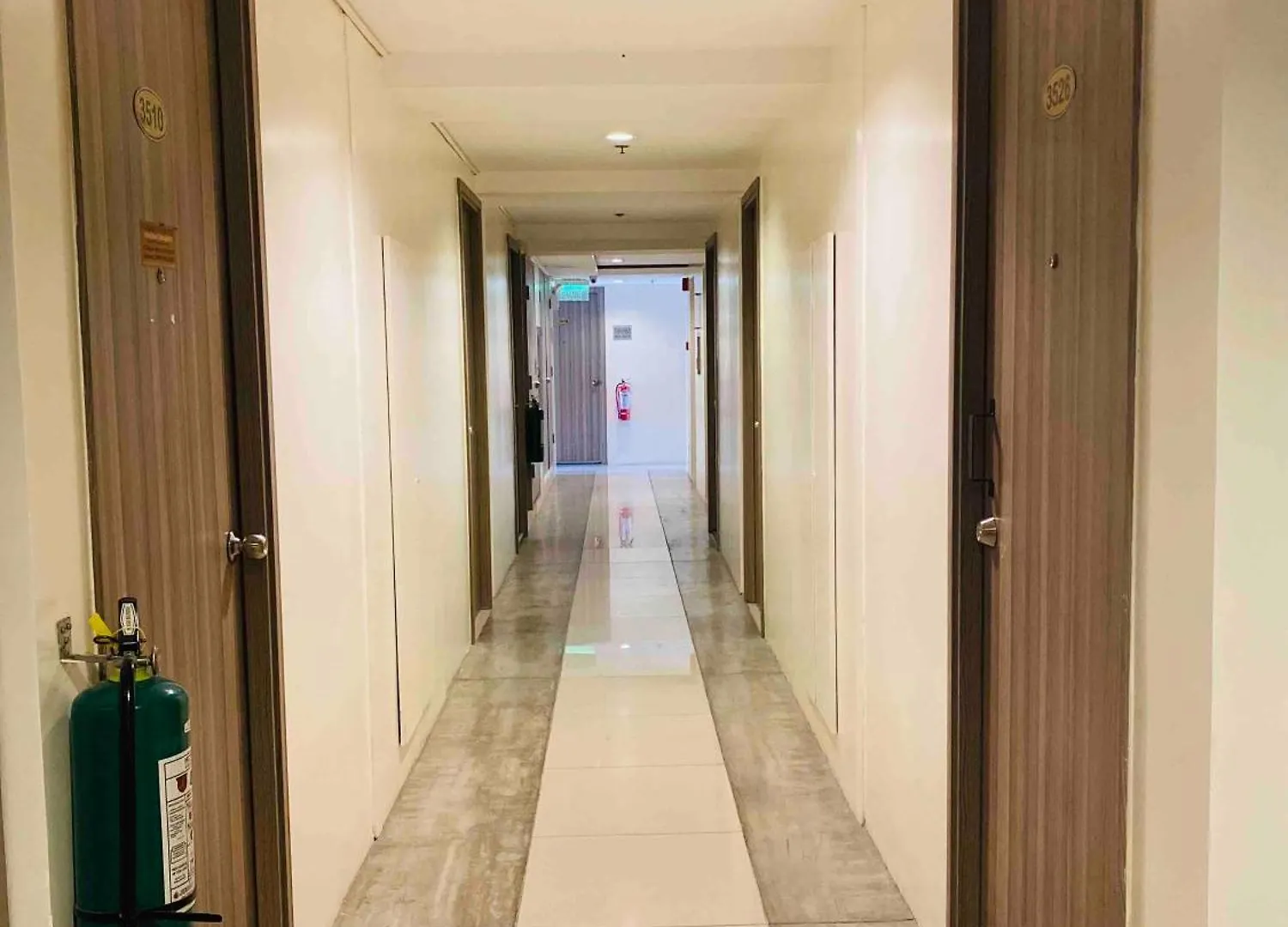 Studio In The Metro I Near Mrt I Wifi Manila Hostel