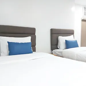Отель Airobedz Makati - A Value, Манила